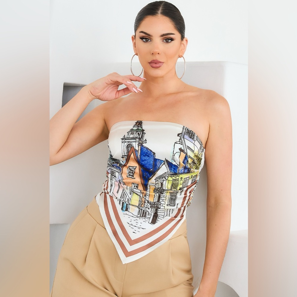 Her Bottari strapless top
